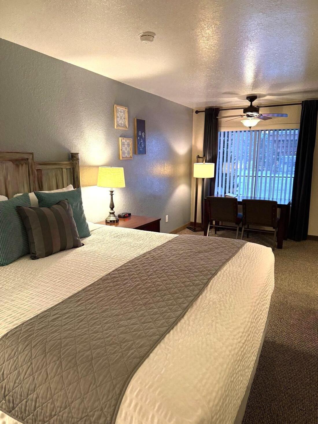 Mountain View Lodge Chelan Quarto foto