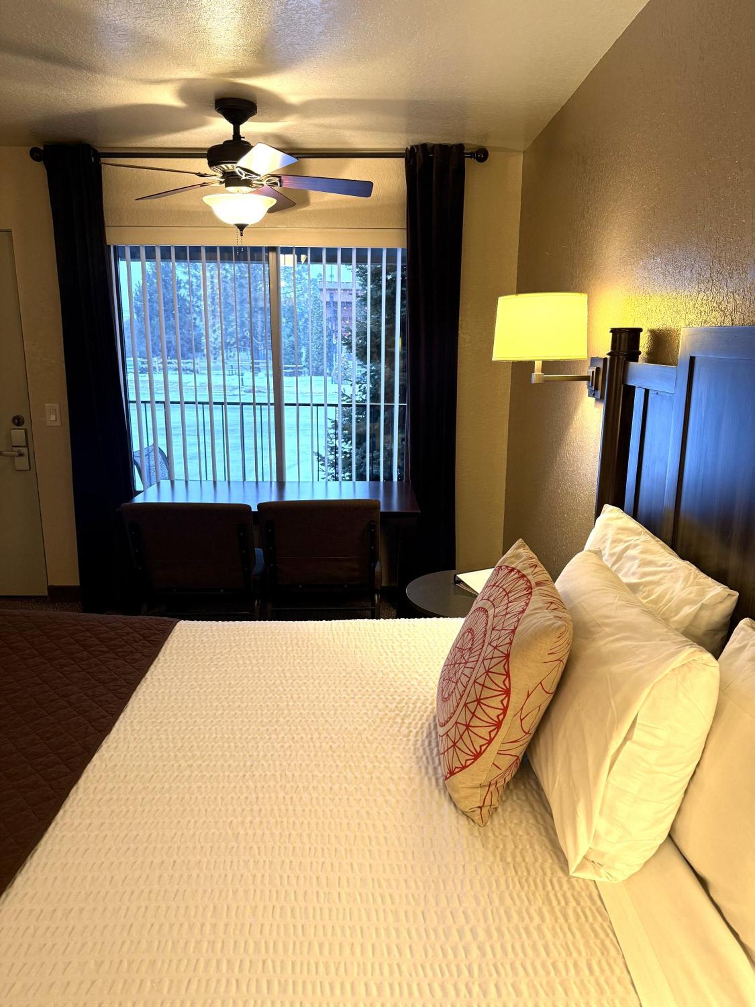 Mountain View Lodge Chelan Quarto foto